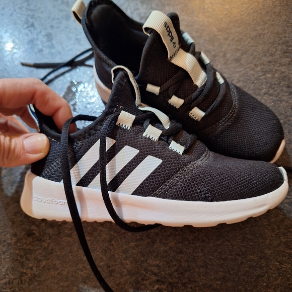 Adidas Kids Black and White Sneakers - Picture 5 of 6